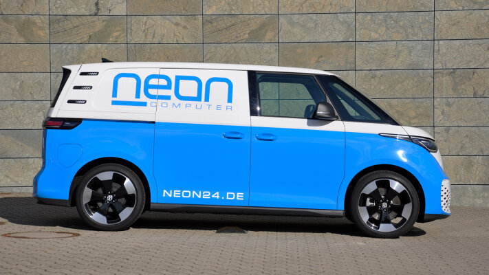 Unser VW ID. Buzz Cargo – elektrisch, individuell und unverwechselbar - VW ID. Buzz Cargo im NEON24-Design – Elektrisch unterwegs